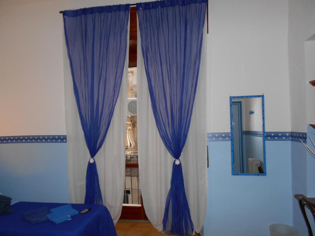 Robby'S House Bed & Breakfast Вико Екуензе Екстериор снимка