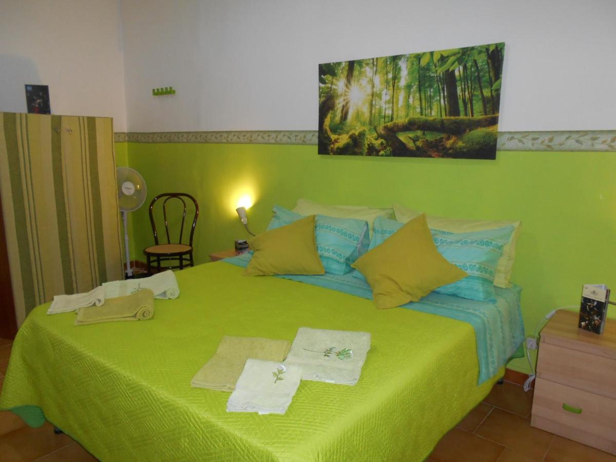 Robby'S House Bed & Breakfast Вико Екуензе Екстериор снимка