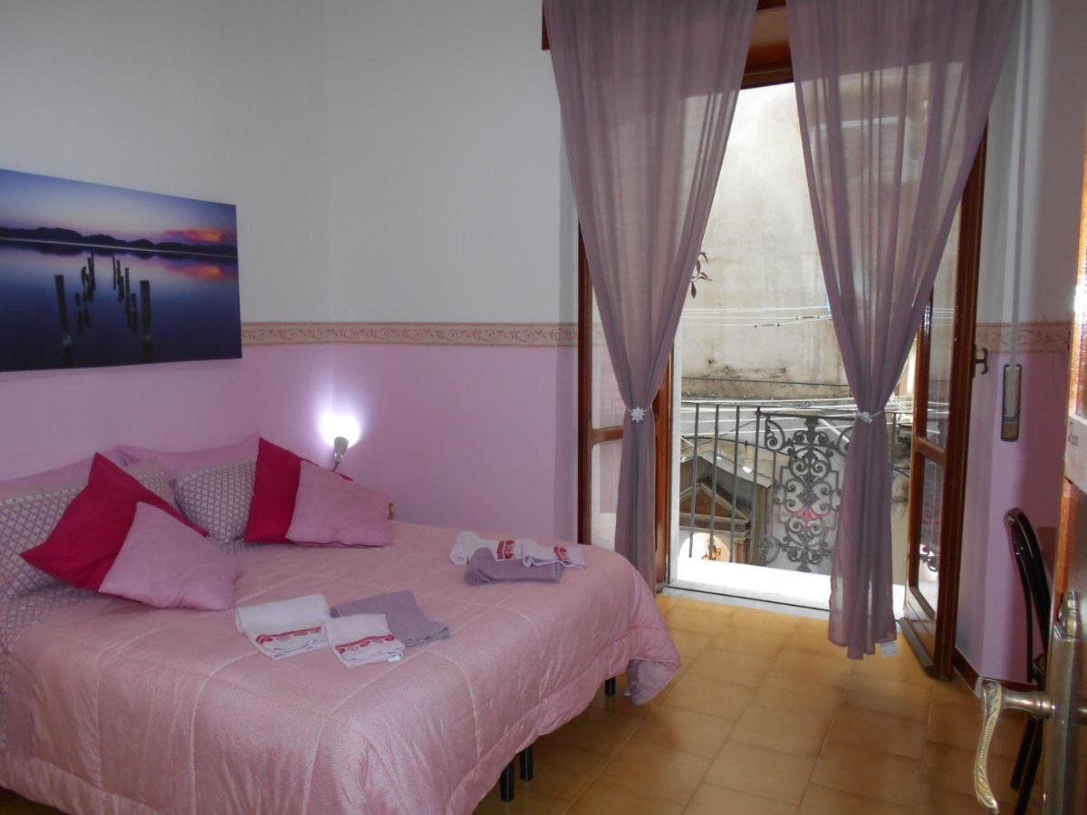 Robby'S House Bed & Breakfast Вико Екуензе Екстериор снимка