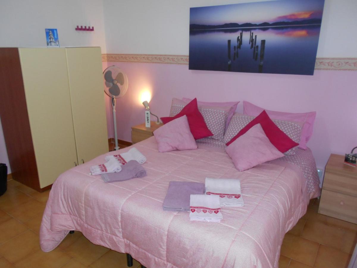 Robby'S House Bed & Breakfast Вико Екуензе Екстериор снимка