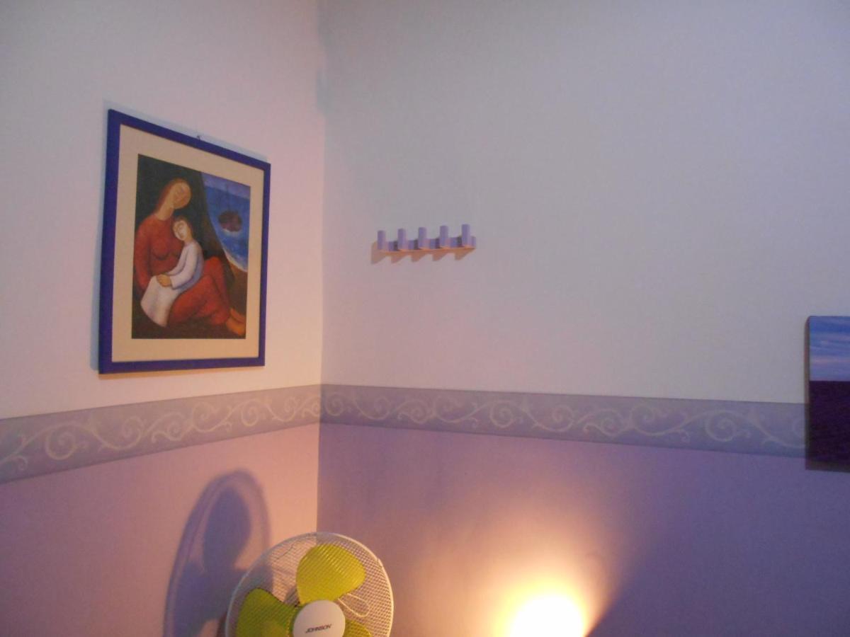 Robby'S House Bed & Breakfast Вико Екуензе Екстериор снимка