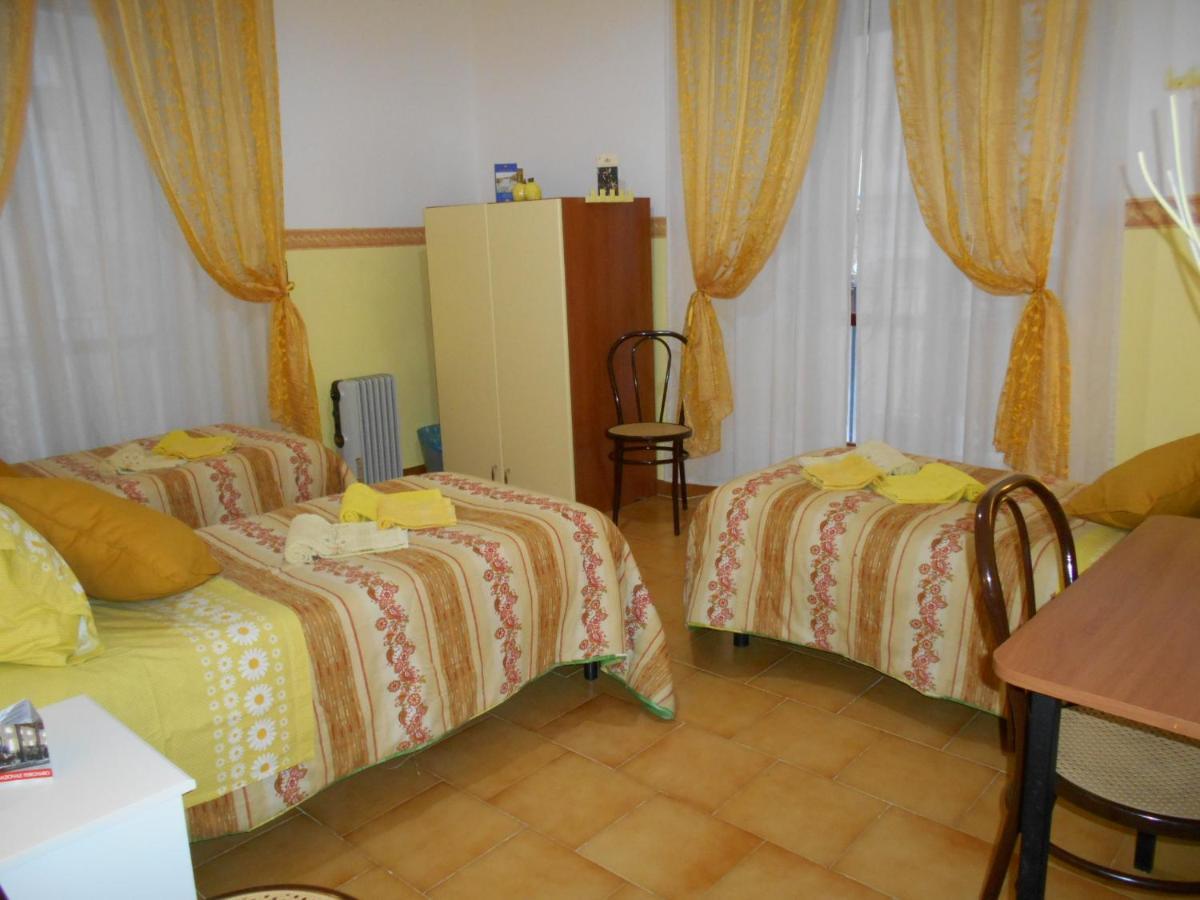 Robby'S House Bed & Breakfast Вико Екуензе Екстериор снимка