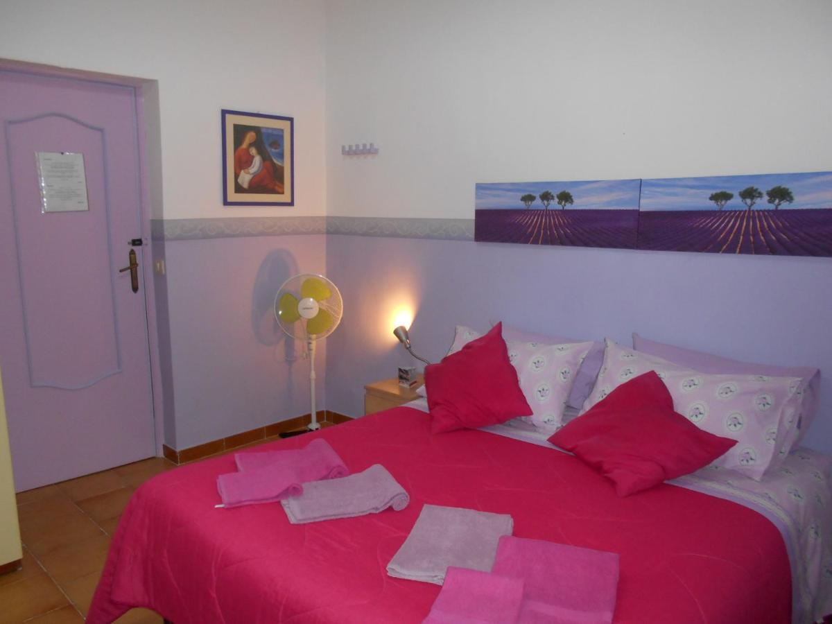 Robby'S House Bed & Breakfast Вико Екуензе Екстериор снимка